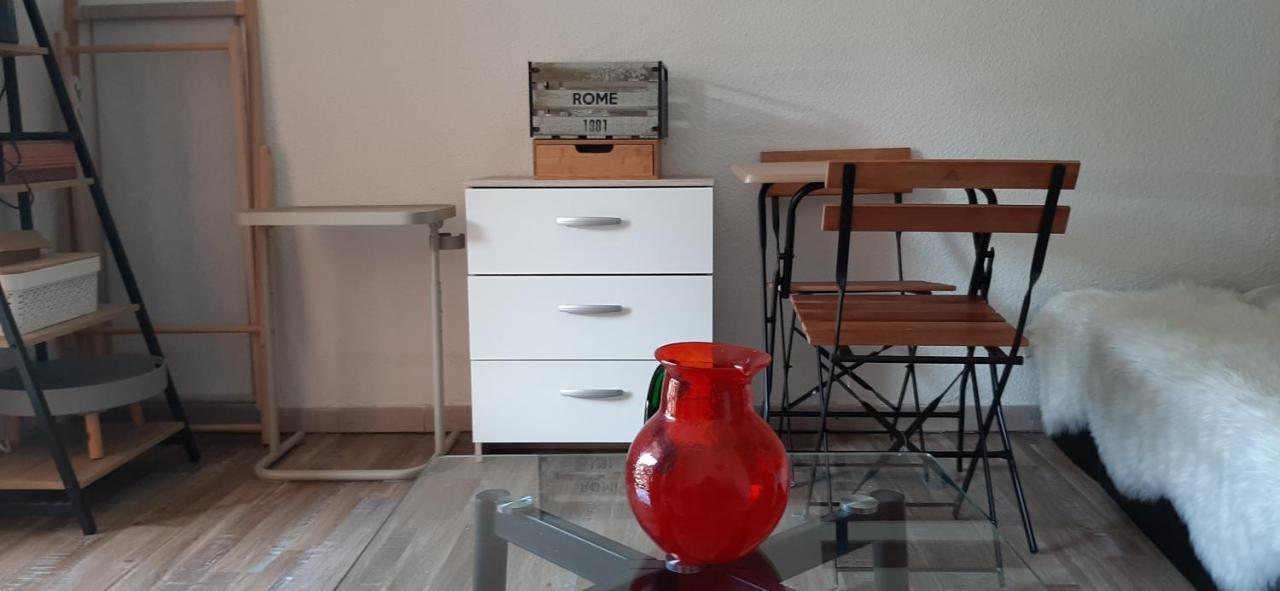 Les Iles D'Or Au Port De Hyeres Grand Studio Climatise מראה חיצוני תמונה